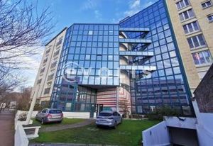Location bureaux Bourg-la-Reine - Proche RER B et commerces