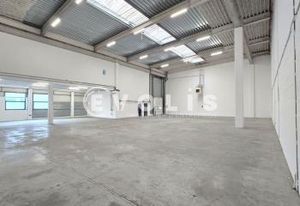 Location local d'activité Ivry-sur-Seine - Parc sécurisé proche RER C