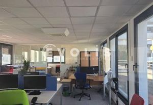 Vente bureau Clichy - Proche métro 13 et transports en commun