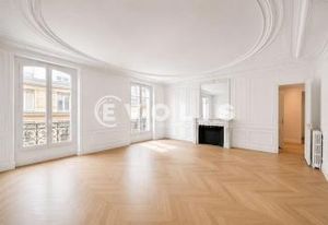 Location bureaux Paris 8 - Rue de Ponthieu, près Champs-Élysées