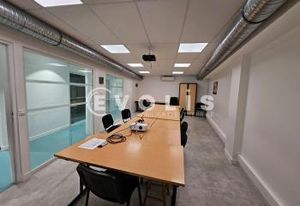 Bureaux à louer Montrouge - Métro 13, Tram T6 et Bus