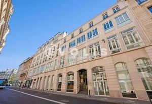 Location plateaux bureaux Paris 8 près gare Saint-Lazare