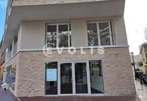 Location local commercial Montrouge - Angle rue passante