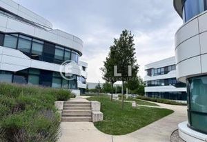 Location bureaux Champagne-au-Mont-d'Or - Proche bus, périphérique et A6