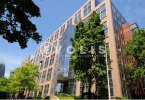 Bureaux à louer Courbevoie - Proche La Défense et transports