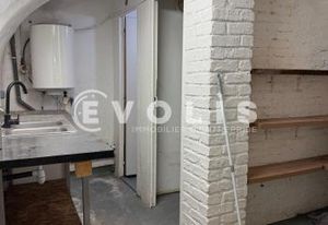 Vente local sous-sol Paris 11 - Quartier vivant