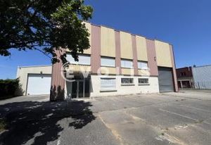 Location bâtiment indépendant Chassieu - Accès rocade Est