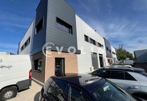 Local d'activité à louer La Tour-de-Salvagny - Proximité A89