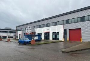 Local d'activité à louer Meyzieu - Proche Rocade Est et A432