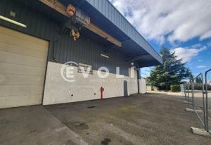 Locaux d'activité à vendre Villeurbanne - Accès PL et parkings privatifs
