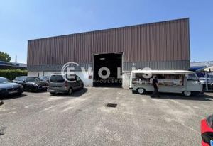 Location local d'activité Vaulx-en-Velin - Proche rocades et transports