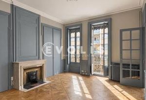 Location bureaux Lyon 6 - Proche métro B, tram T1 et bus