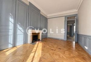 Location bureaux Lyon 6 - Proche métro B, tram T1 et bus