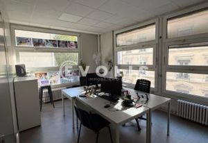 Bureaux à louer Lyon 3  Proche métro, tram et bus Saxe-Gambetta