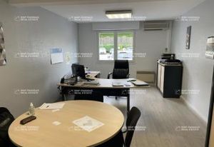 Location entrepôt logistique Saintes - Proximité immédiate A10