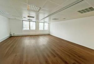 Location bureaux Asnières-sur-Seine - Proche RER et Tram