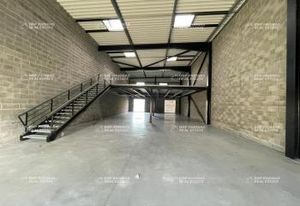 Vente entrepôt La Madeleine - Parc Lineo