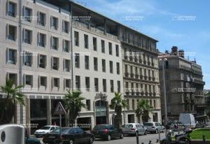Location bureaux Marseille 1 - Proximité Gare St Charles, Métro et A7