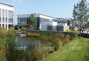 Location bureaux Élancourt - Proche N12 et Saint-Quentin-en-Yvelines