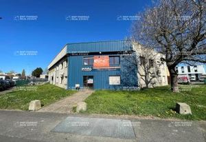 Location bureaux & atelier Eckbolsheim - Parking clôturé