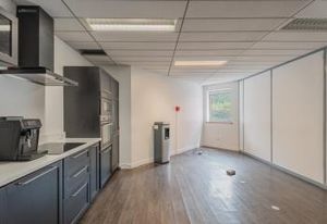 Vente bureaux Meudon la Forêt - Environnement verdoyant