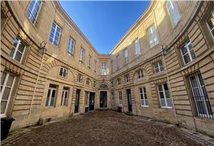 Location bureaux Bordeaux - Triangle d'or - Proche commerces