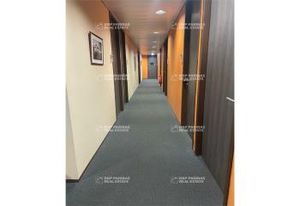 Vente bureaux Bruges (33520) - Proximité tramway et 35 places de parking