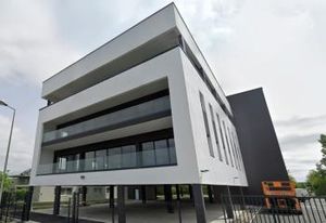Location bureaux Mérignac - Proche rocade et nombreux parkings couverts