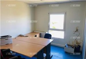 Location bureaux Saint-Apollinaire Dijon Nord - 15 places de parking