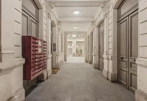 Location bureaux Paris 1 - Proche transports en commun