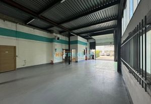Location local d'activité Massy - Proche A10 et transports
