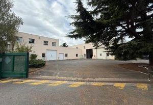 Vente/local à vendre batiment indépendant Nanterre