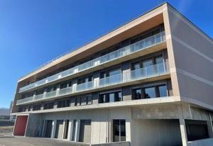 Location bureau Annecy-le-Vieux - Proche voie des Aravis, Tram et Gare