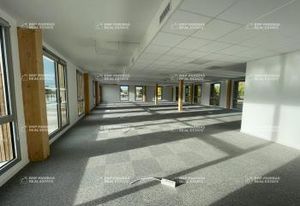 Location bureaux Rennes - Saint-Jacques-de-la-Lande - Proche Tram
