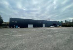 Location cellule d'activité et bureaux Bazainville
