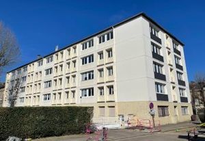 Location bureaux Elbeuf - Centre-ville, proche gare
