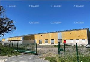 Immeuble indépendant à vendre Provins - Parcelle 10 950 m²