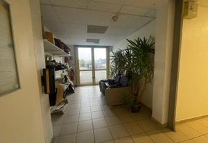 Location local d'activité La Ville-du-Bois - Bâtiment indépendant