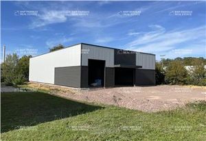 Local d'activité neuf à vendre Epinal - Parking et aire de manoeuvre