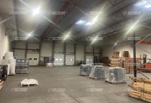 Location bâtiment logistique Vitrolles - 4 quais et bureaux