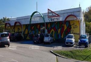 Location local d'activité Ruy-Montceau - 50 places parking