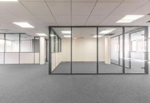Location bureaux Issy-les-Moulineaux - Proche métro et commerces