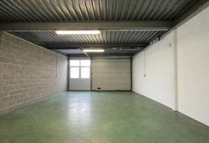 Lot d'activité et bureaux à vendre Les Essarts-le-Roi