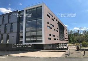 Location bureaux Olivet - Proche autoroute, RD 2020 et tramway