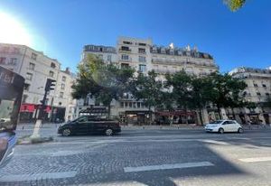 Location bureau Paris 17 - Avenue Wagram, vue Arc de Triomphe