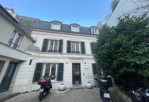 Location bureaux Paris 17 - Hôtel particulier avec cour et terrasses