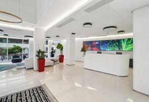 Location bureaux Paris 17 - Terrasse privative et hôtesses d'accueil