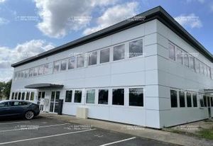 Vente bureaux Orléans Est - Proche transports en commun