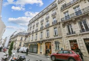 Location bureaux Paris 8 - Proche transports en commun