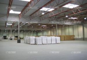 Location bâtiment logistique Vitrolles - 4 quais et bureaux